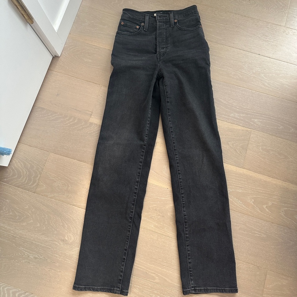 Levi's Women's Straight Leg Jeans - Black
